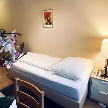 Pension Hotel Mariahilf Wina Bagian luar foto