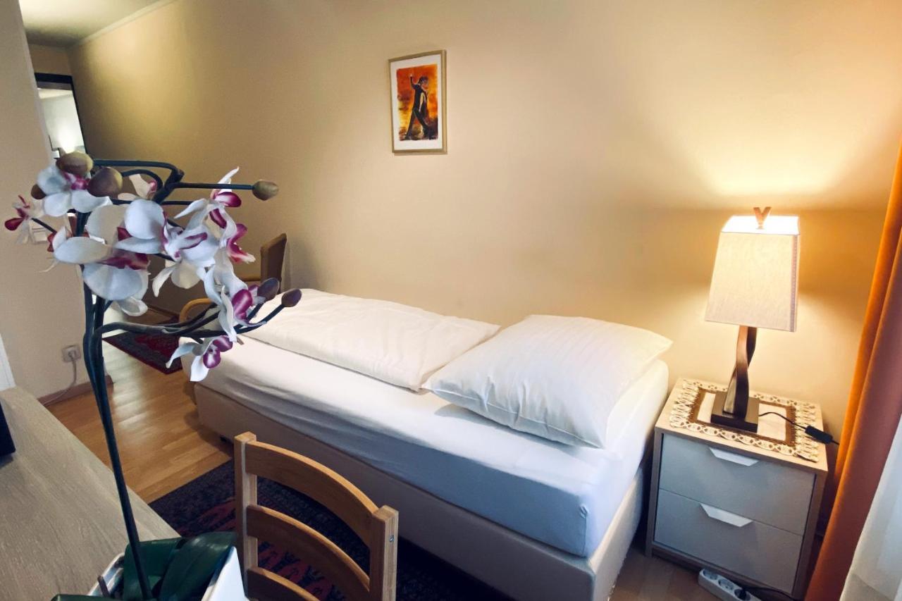 Pension Hotel Mariahilf Wina Bagian luar foto