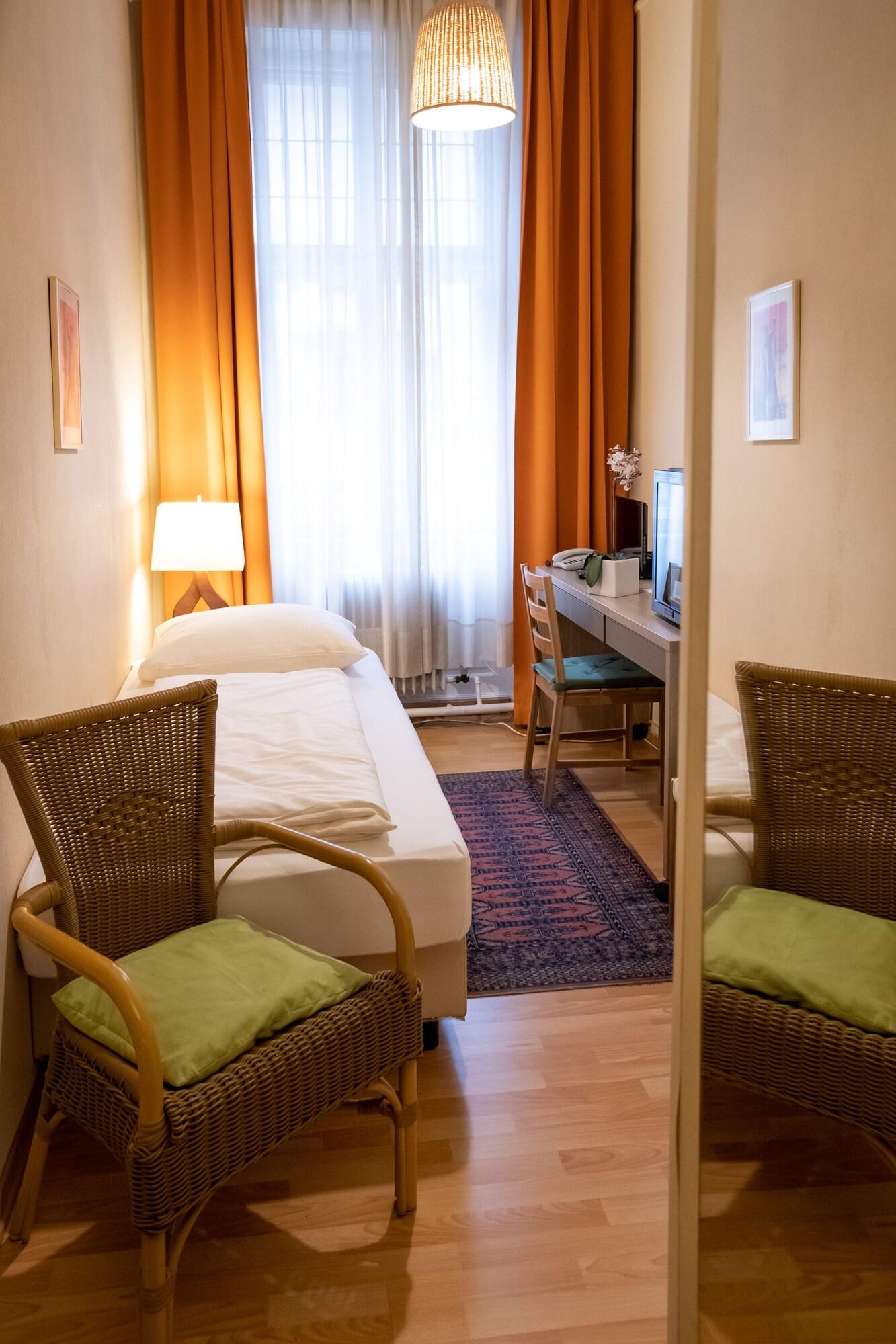 Pension Hotel Mariahilf Wina Bagian luar foto