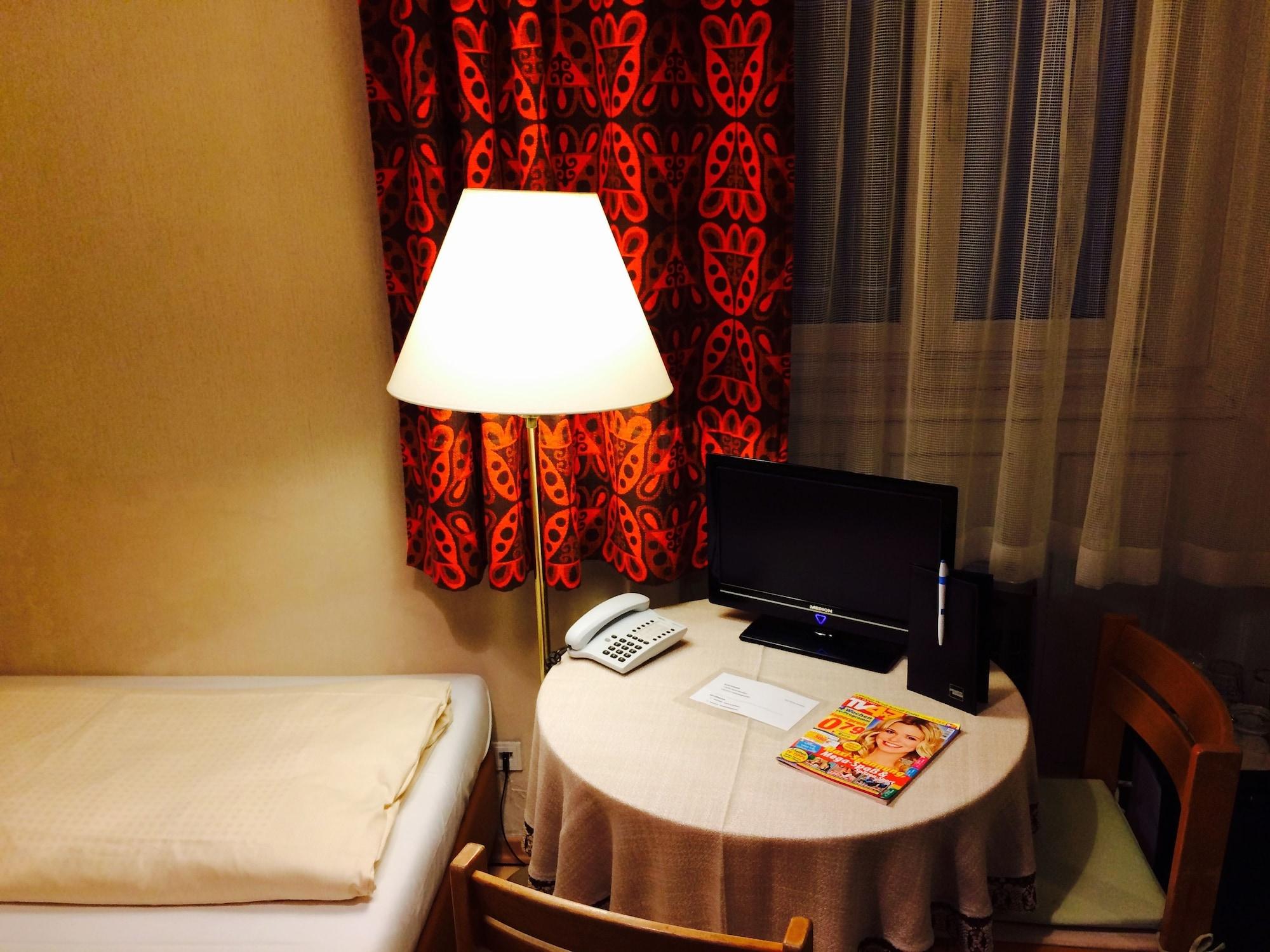 Pension Hotel Mariahilf Wina Bagian luar foto