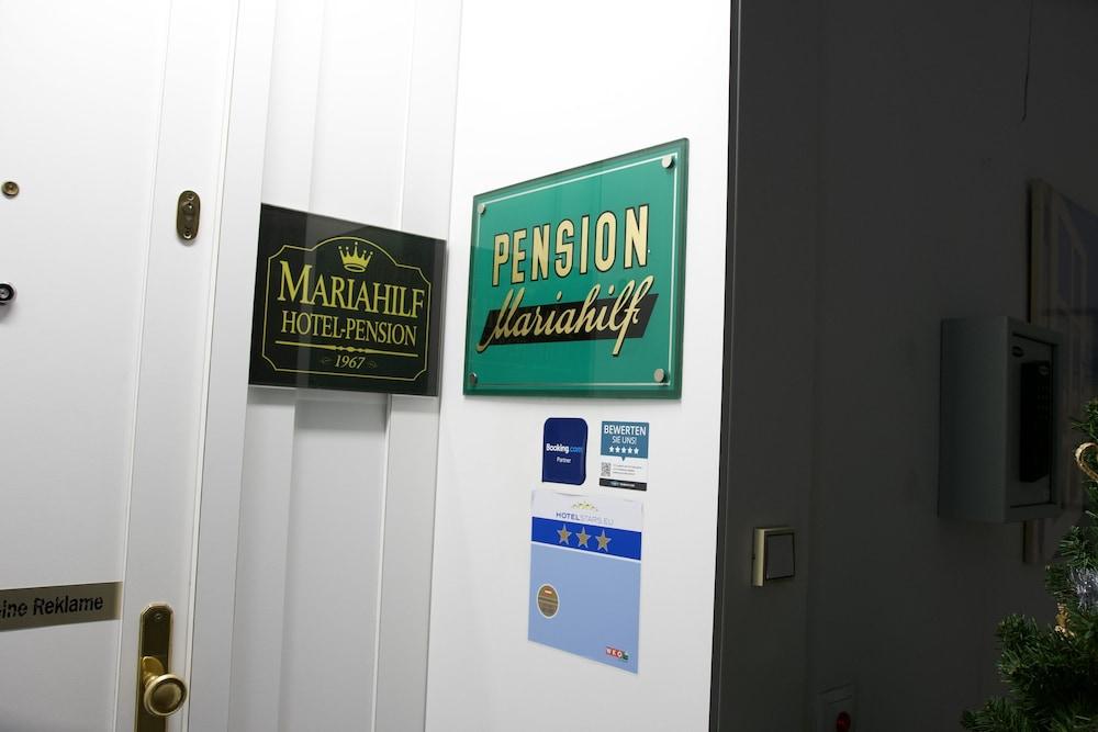 Pension Hotel Mariahilf Wina Bagian luar foto