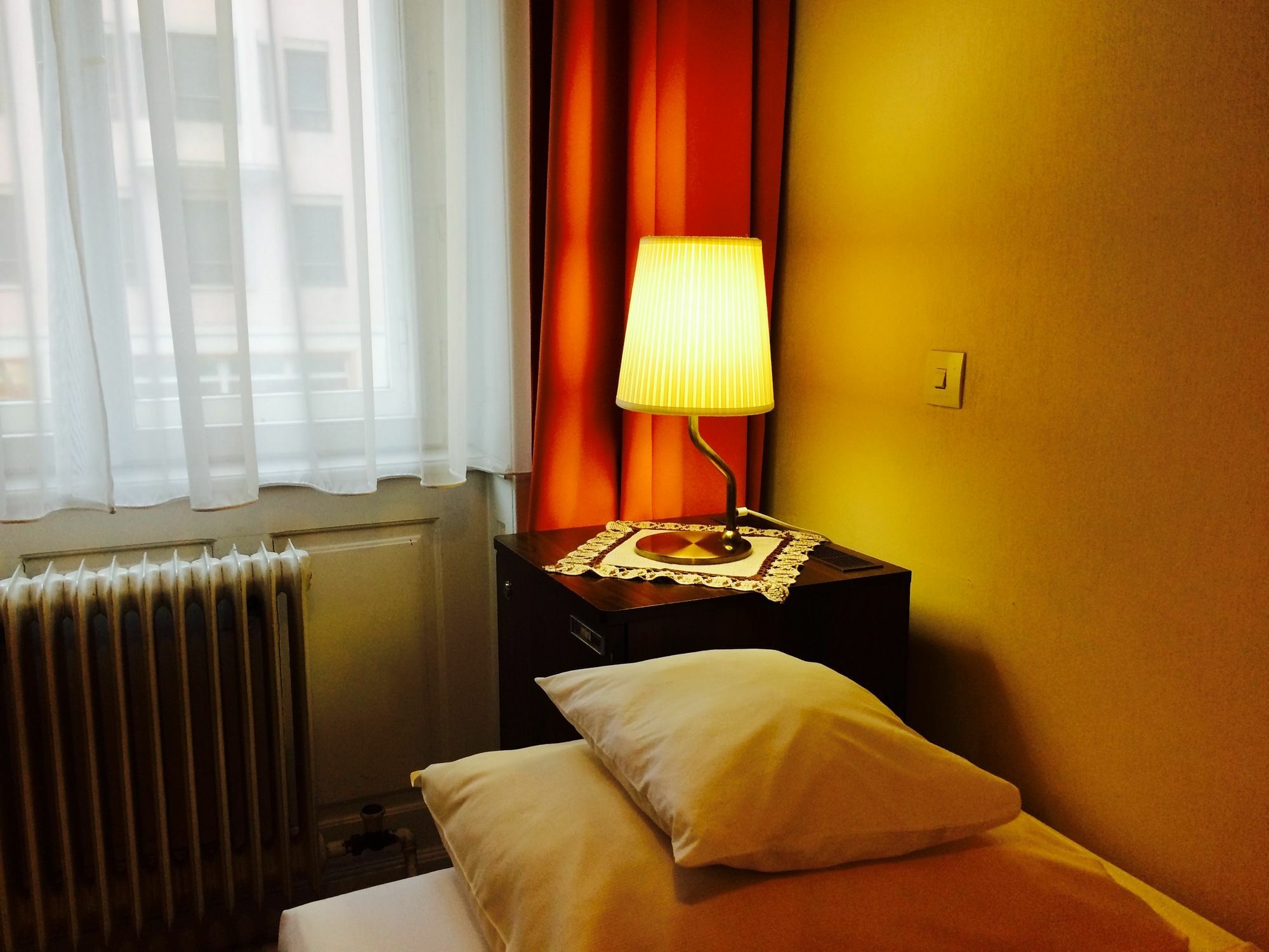 Pension Hotel Mariahilf Wina Bagian luar foto